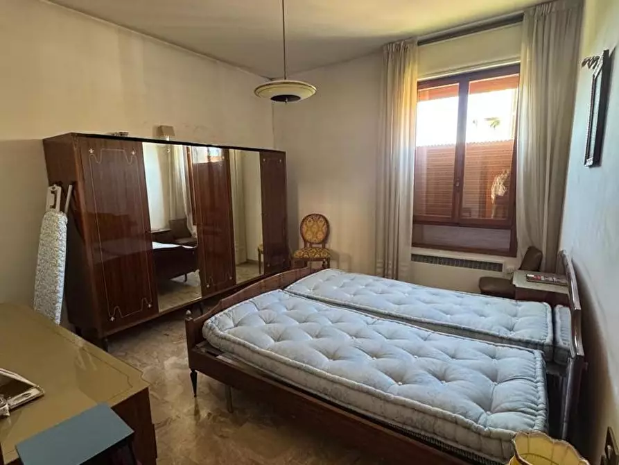Immagine 10 di Appartamento in vendita  in Via CARDINALE GIL DE ALBORNOZ a Bologna