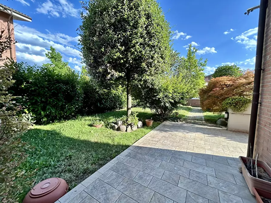 Immagine 3 di Casa bifamiliare in vendita  in Via Antonio Poma a San Lazzaro Di Savena