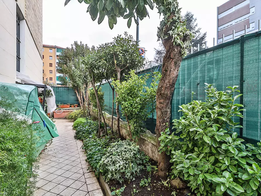 Immagine 3 di Appartamento in vendita  in Via BENEDETTO MARCELLO a Bologna