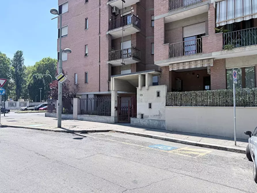 Immagine 19 di Appartamento in vendita  in Piazza Derna, 225 a Torino