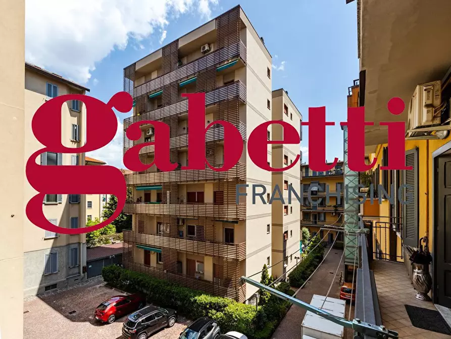 Immagine 1 di Appartamento in vendita  in Via GRIVOLA, 18 a Milano