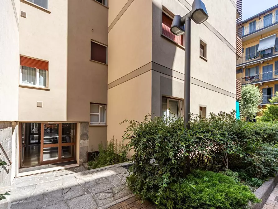 Immagine 43 di Appartamento in vendita  in Via GRIVOLA, 18 a Milano