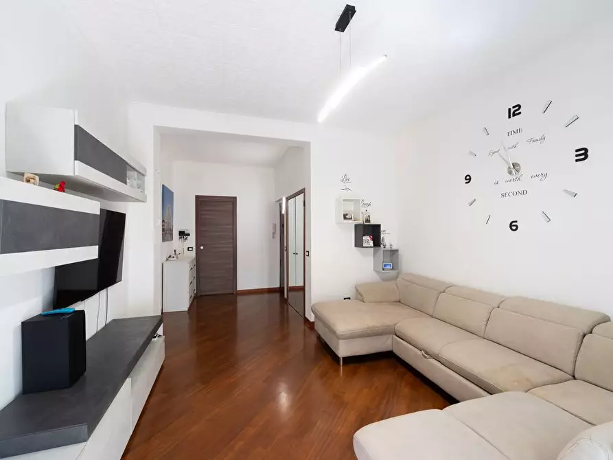 Immagine 3 di Appartamento in vendita  in Via GRIVOLA, 18 a Milano