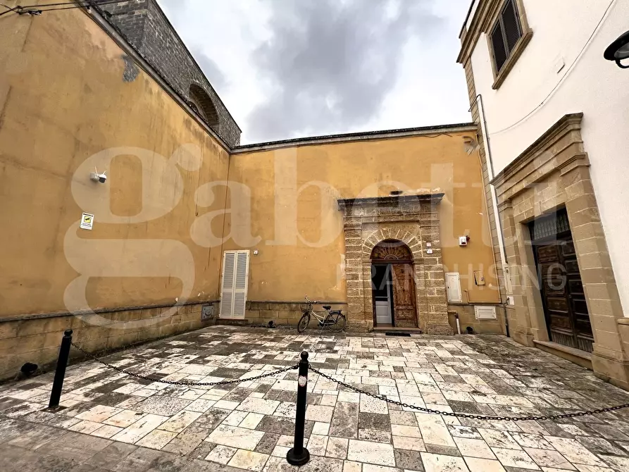 Immagine 1 di Villa in vendita  in Piazza Maria SS. del Rosario, 3/B a Guagnano