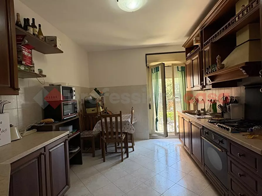 Immagine 5 di Appartamento in vendita  in Via CALCATORE, 11 a Terracina