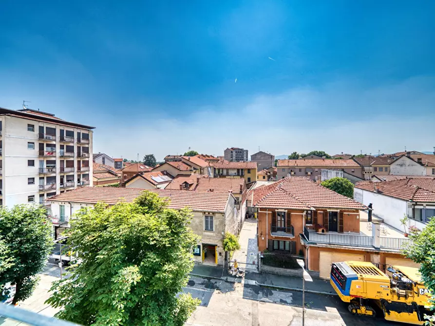 Immagine 21 di Appartamento in vendita  in Viale Buridani, 16 a Venaria Reale