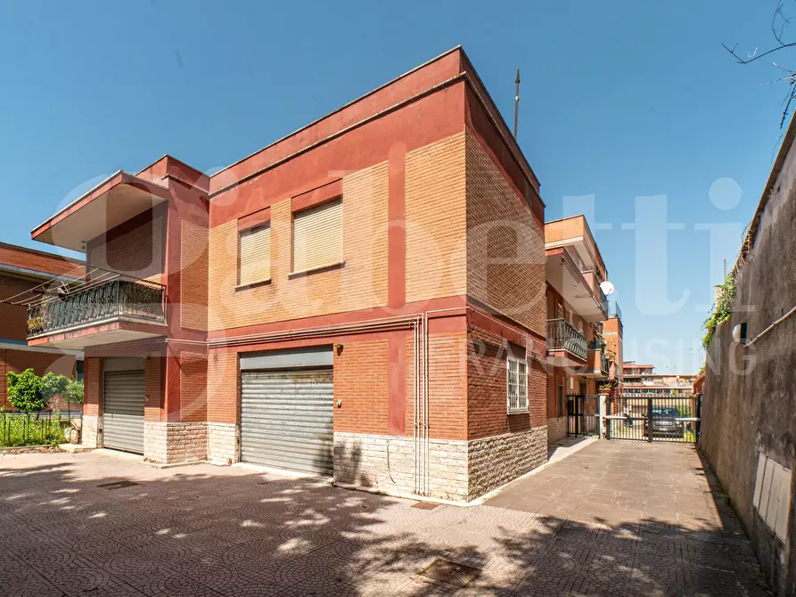 Immagine 17 di Appartamento in vendita  in Via Buggiano, 10 a Roma