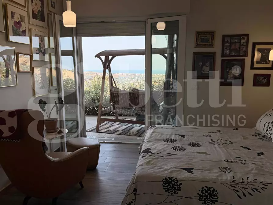 Immagine 12 di Casa indipendente in vendita  in Via Colle Luna, 3 a Tortoreto