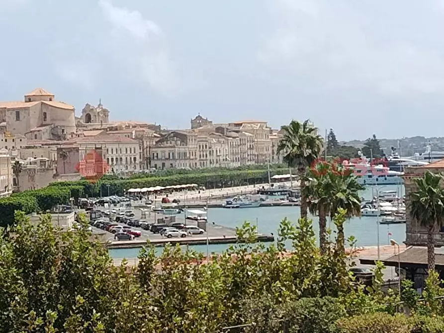 Immagine 1 di Appartamento in vendita  in Corso UMBERTO, 12 a Siracusa