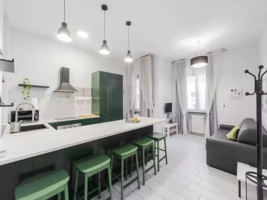Immagine 2 di Appartamento in vendita  in Viale SUZZANI, 17 a Milano