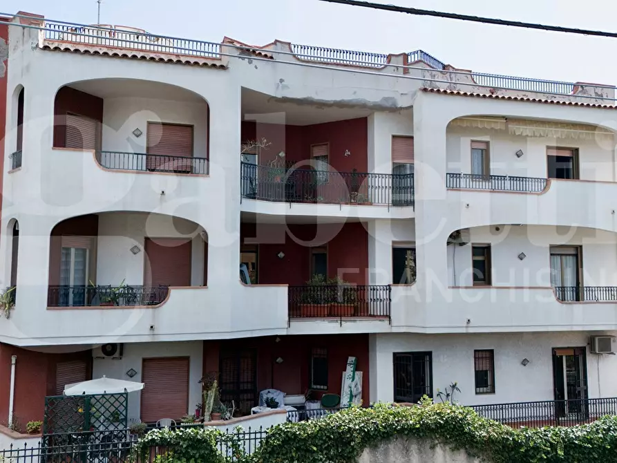 Immagine 2 di Appartamento in vendita  in Via Mollica, 51 a Aci Castello