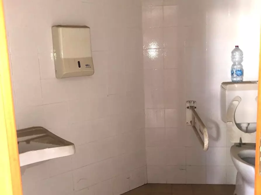 Immagine 13 di Magazzino in vendita  in Via Fondo Caminneci, 5 a Palermo
