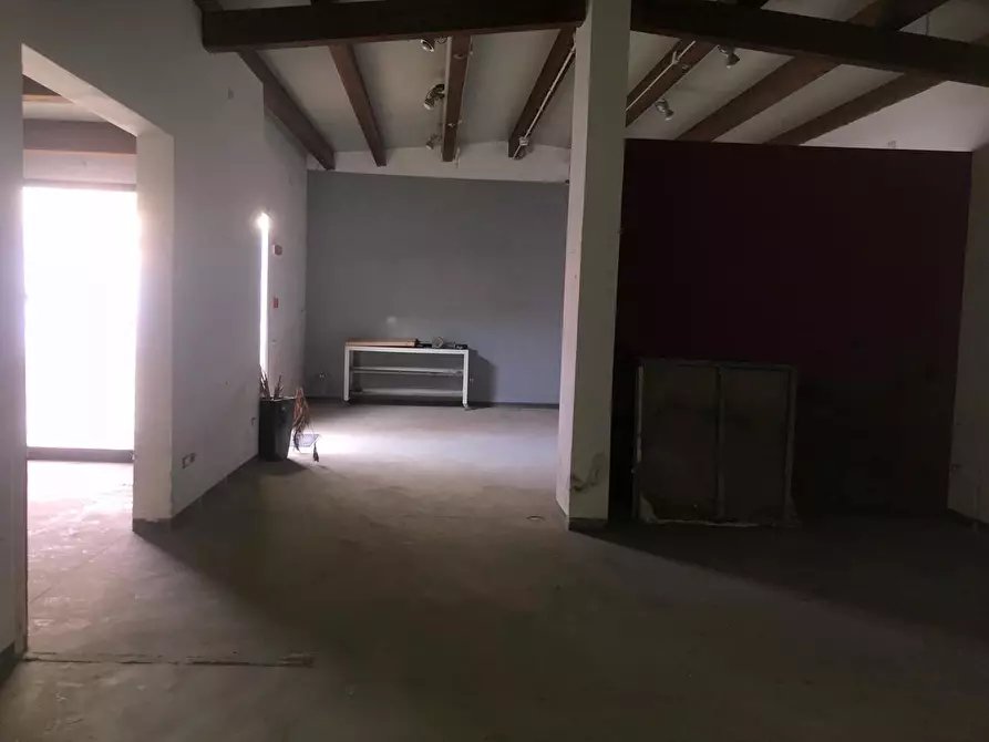 Immagine 5 di Magazzino in vendita  in Via Fondo Caminneci, 5 a Palermo
