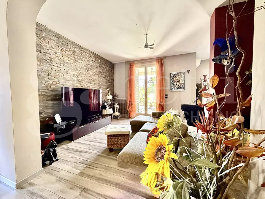 Immagine 3 di Appartamento in vendita  in Via correggio a Empoli