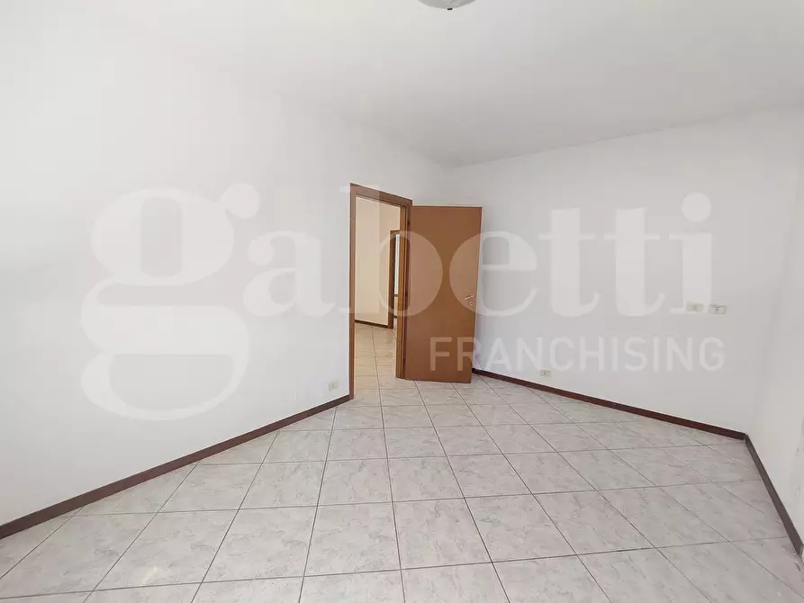 Immagine 10 di Palazzo in vendita  in Via Cesare Battisti, 163 a Alba Adriatica