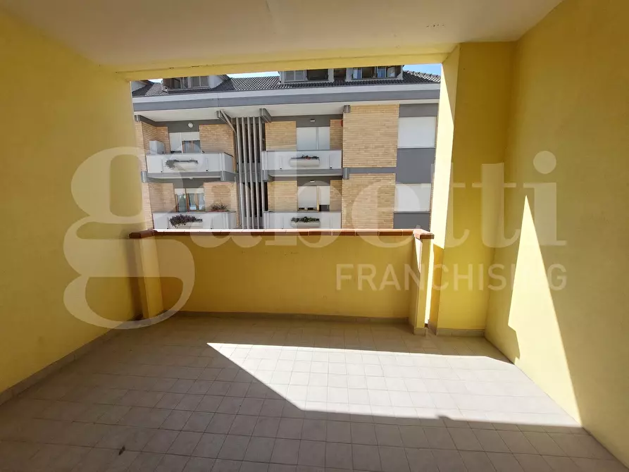 Immagine 5 di Palazzo in vendita  in Via Cesare Battisti, 163 a Alba Adriatica