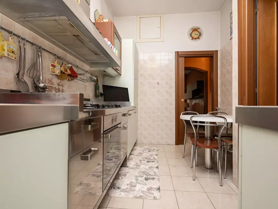 Immagine 9 di Appartamento in vendita  in Via tortona a Milano
