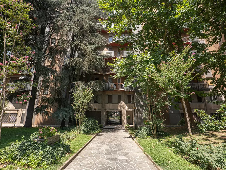 Immagine 23 di Appartamento in vendita  in Via tortona a Milano