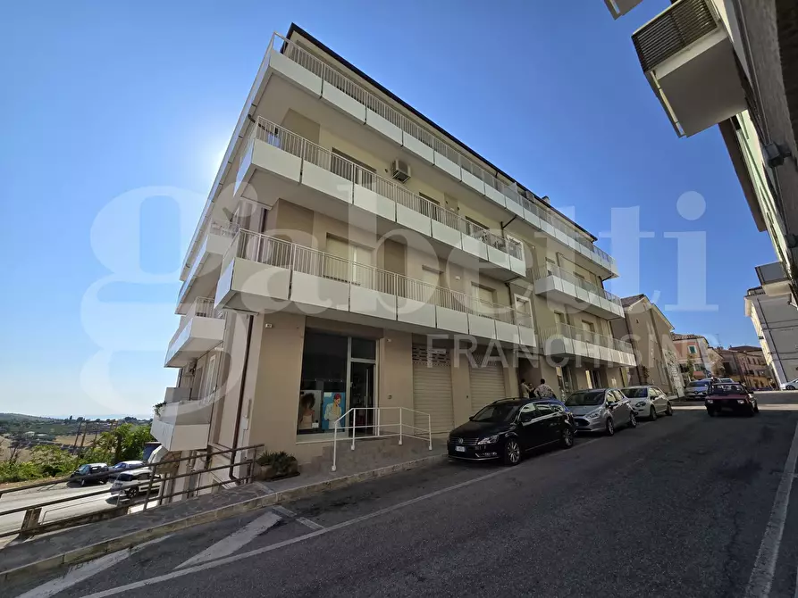 Immagine 14 di Appartamento in vendita  in Via nicola pompizii, 22 a Mosciano Sant'angelo