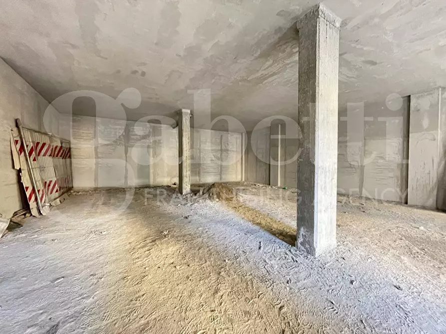 Immagine 13 di Negozio in affitto  in Via Antonio Gramsci, 43 a Frattaminore