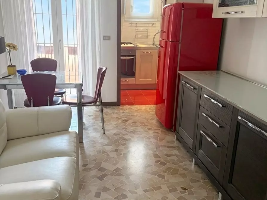 Immagine 2 di Appartamento in affitto  in Via COSTANZA a Milano