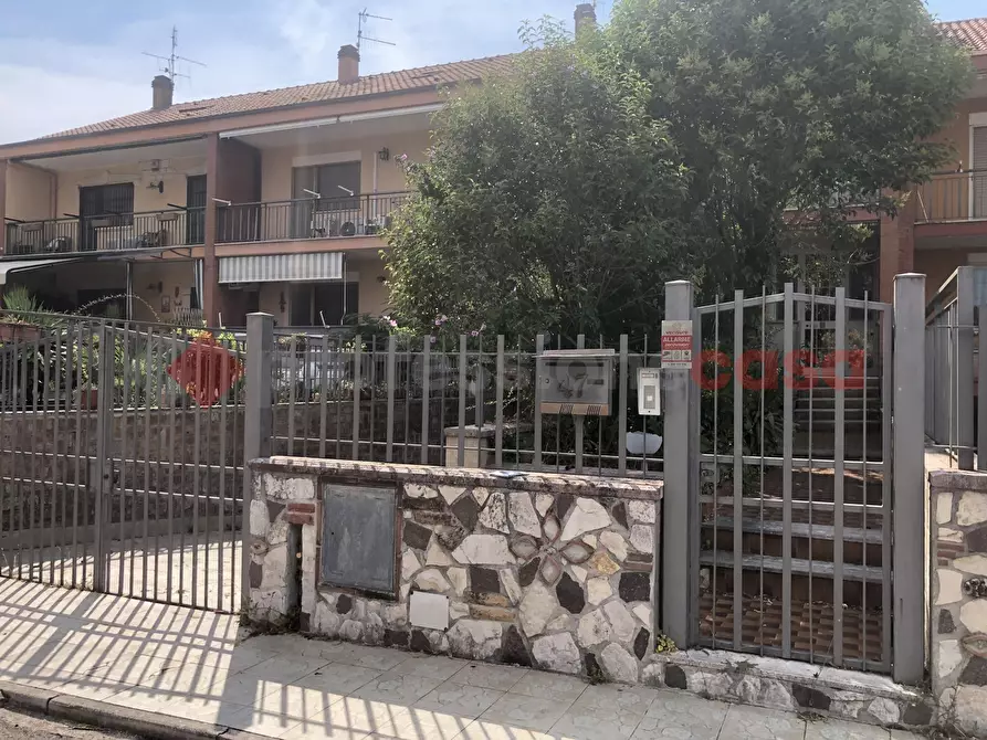 Immagine 2 di Villetta a schiera in vendita  in Via Germania, 47 a Alatri