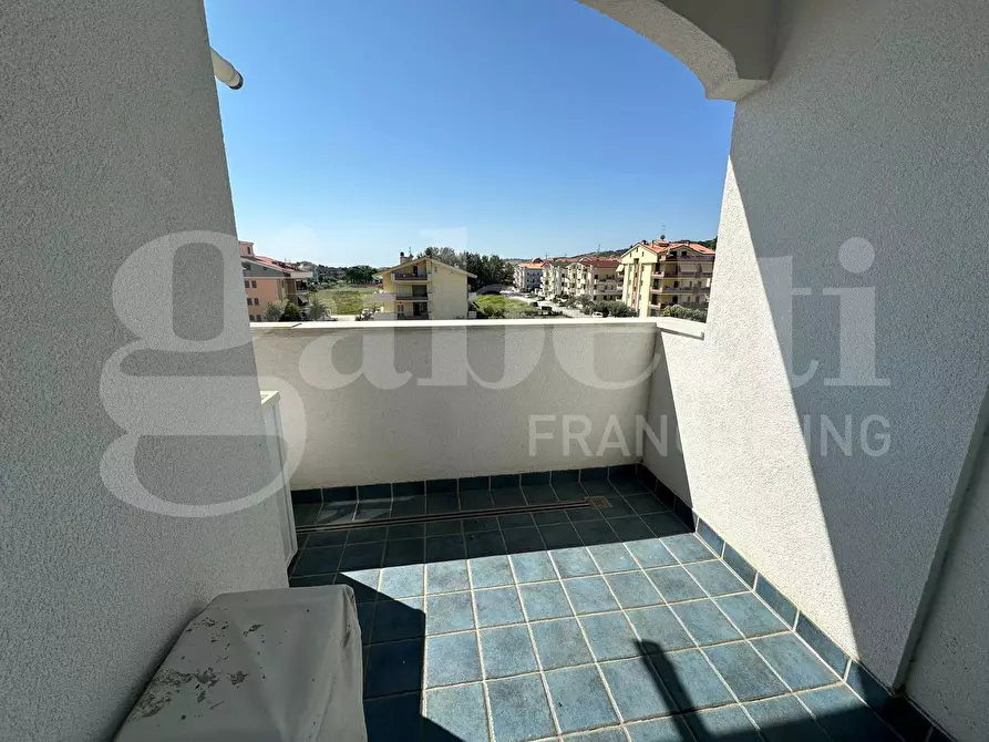 Immagine 10 di Appartamento in vendita  in Via Leonardo Da Vinci, 35 a Tortoreto