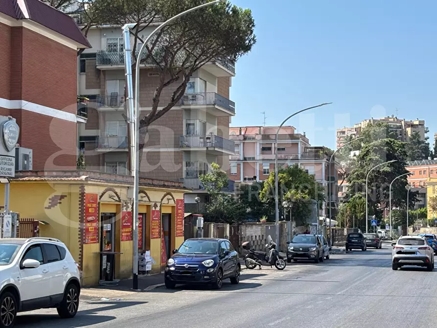 Immagine 9 di Attività commerciale in vendita  in Via della Pisana, 317 a Roma