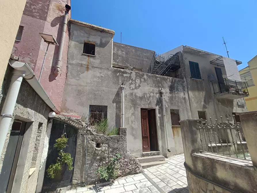 Immagine 36 di Terratetto in vendita  in Piazza marchese, 75 a Villafranca Tirrena