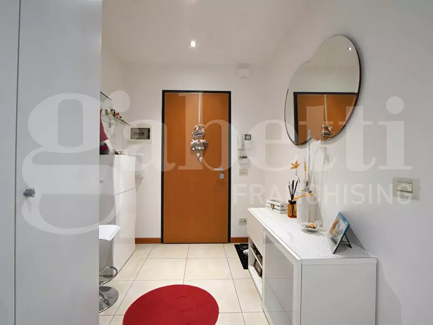 Immagine 5 di Appartamento in vendita  in Via Bissuola, . a Venezia