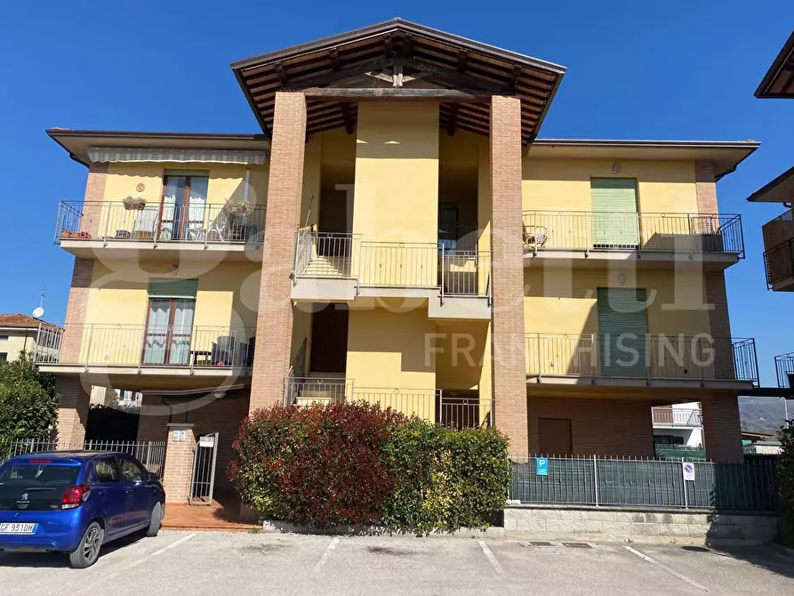 Immagine 1 di Appartamento in vendita  in Via EUGUBINA, 42 a Assisi
