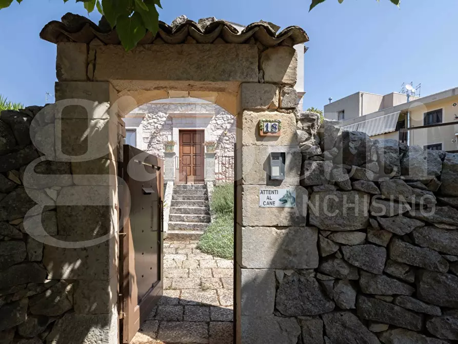 Immagine 4 di Villa in vendita  in Via Livatino, 18 a Ragusa