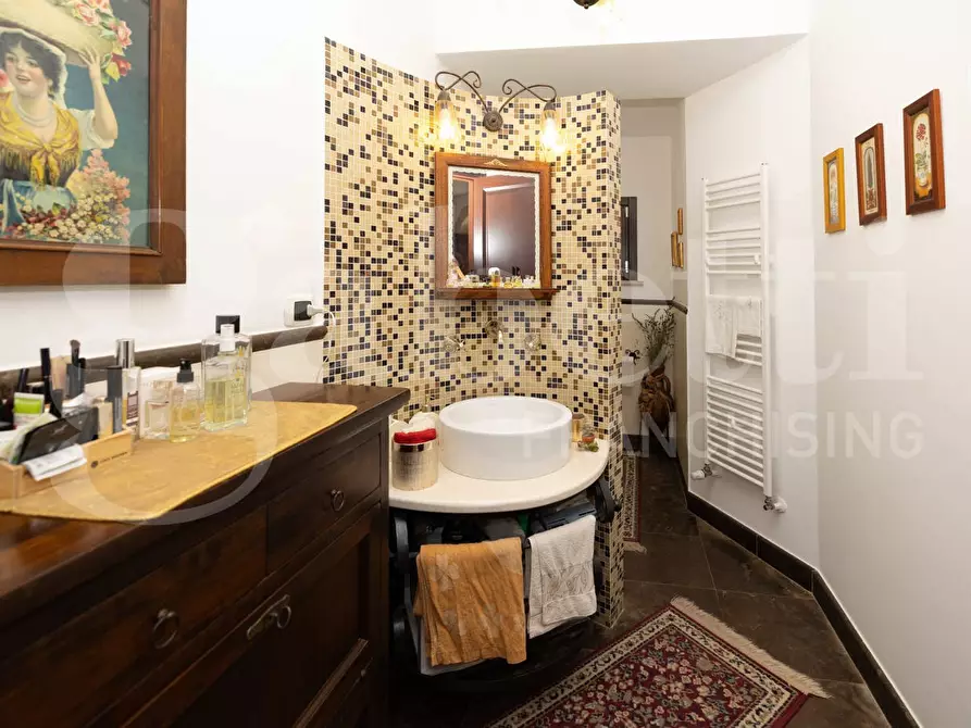 Immagine 15 di Villa in vendita  in Via Livatino, 18 a Ragusa