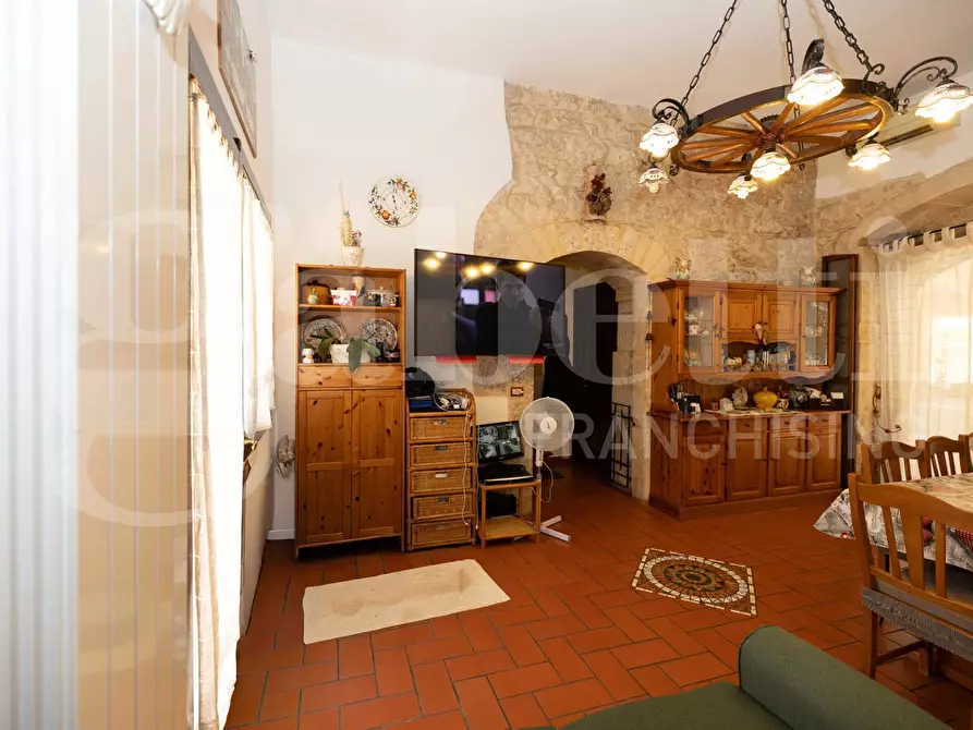 Immagine 30 di Villa in vendita  in Via Livatino, 18 a Ragusa