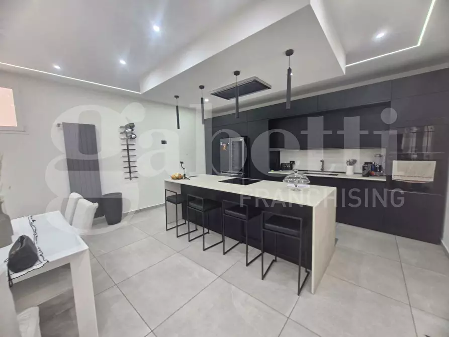 Immagine 8 di Appartamento in vendita  in Via Ciullo D'Alcamo a Palermo