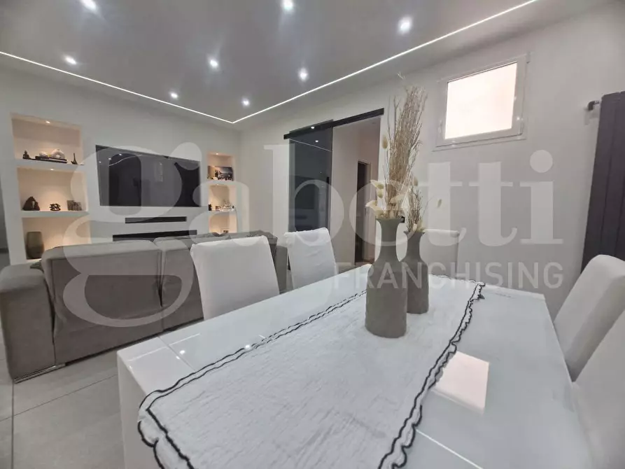 Immagine 6 di Appartamento in vendita  in Via Ciullo D'Alcamo a Palermo