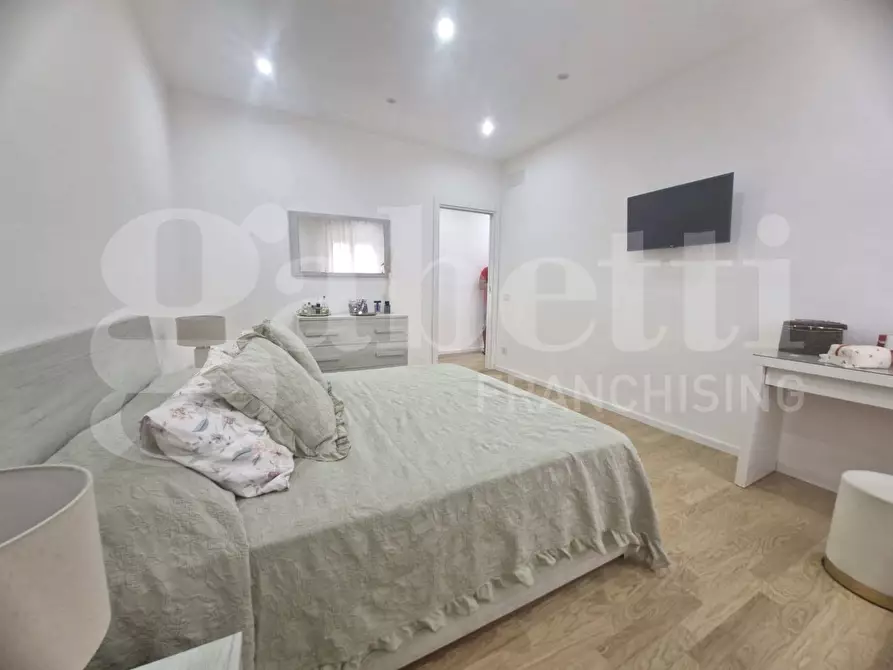 Immagine 18 di Appartamento in vendita  in Via Ciullo D'Alcamo a Palermo