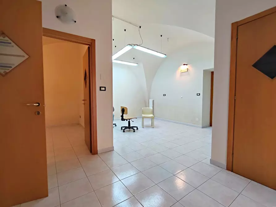 Immagine 4 di Laboratorio in affitto  in Via GERVASIO a San Severo