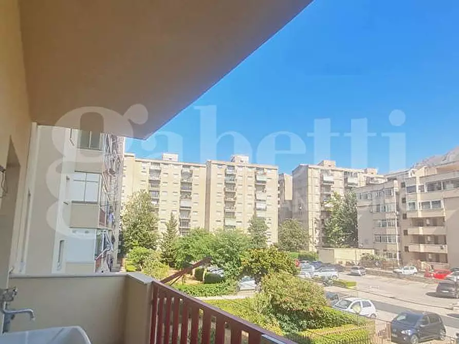 Immagine 20 di Appartamento in vendita  in Viale NicolÃ² Azoti a Palermo