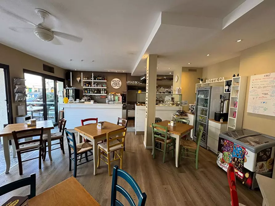 Immagine 6 di Bar / Ristorante in vendita  in Viale giuseppe mazzini, 14 a Cesenatico