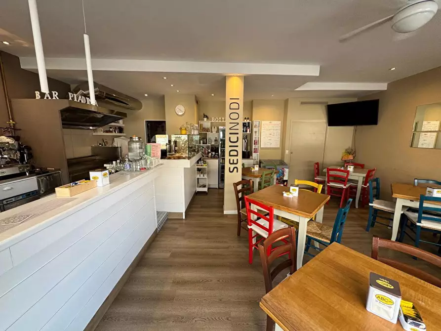 Immagine 8 di Bar / Ristorante in vendita  in Viale giuseppe mazzini, 14 a Cesenatico
