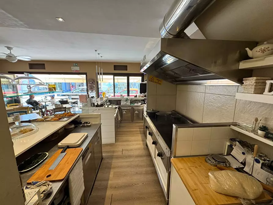 Immagine 10 di Bar / Ristorante in vendita  in Viale giuseppe mazzini, 14 a Cesenatico