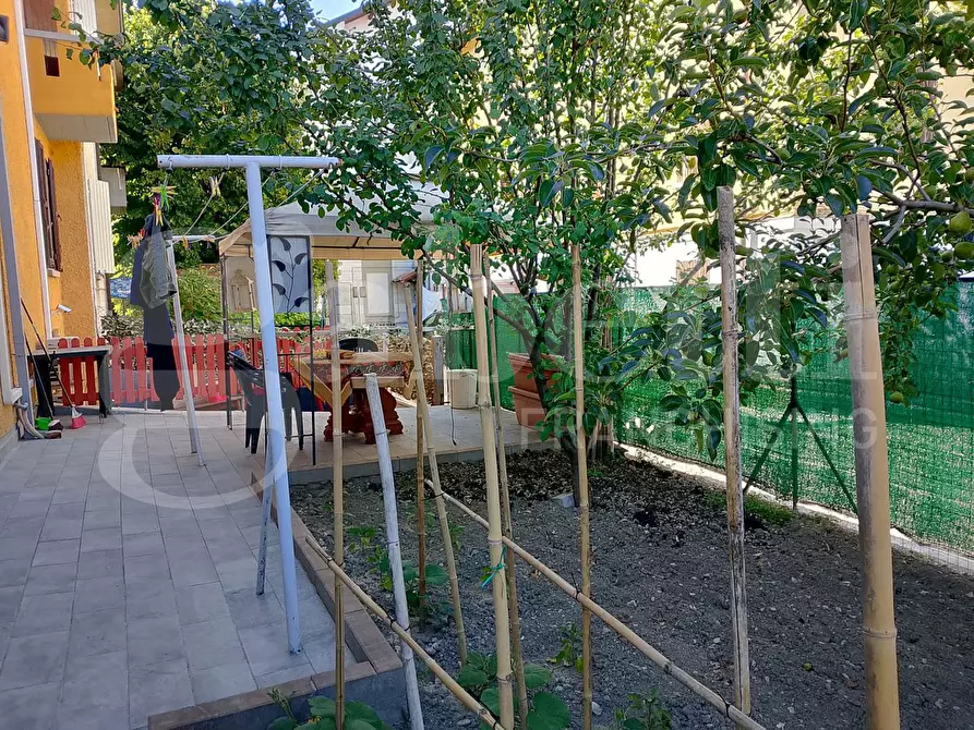 Immagine 35 di Casa bifamiliare in vendita  in Via vanini a Reggio Nell'emilia