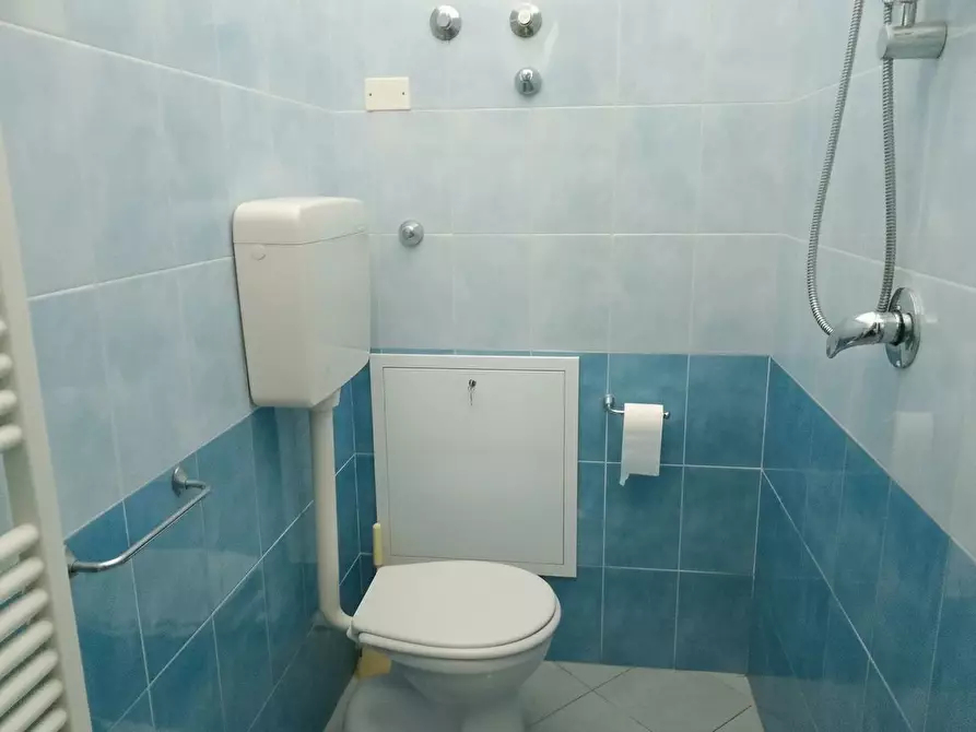 Immagine 6 di Ufficio in vendita  in Via dei mille, 41 a Cervia