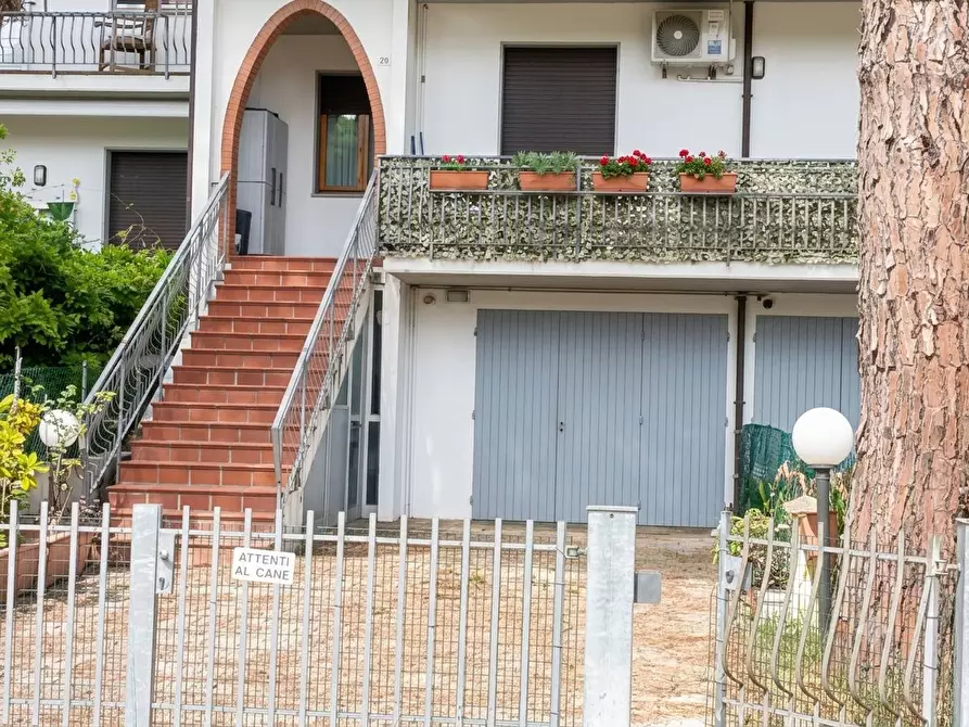 Immagine 2 di Villetta a schiera in vendita  in Via varese a Cervia