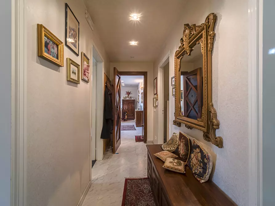 Immagine 28 di Appartamento in vendita  in Via Carrubbara, 2 a Messina