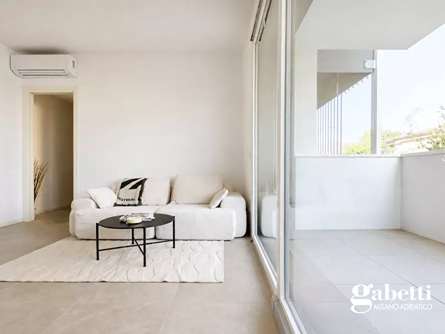 Immagine 3 di Appartamento in vendita  in Viale Tassoni, 22 a Riccione