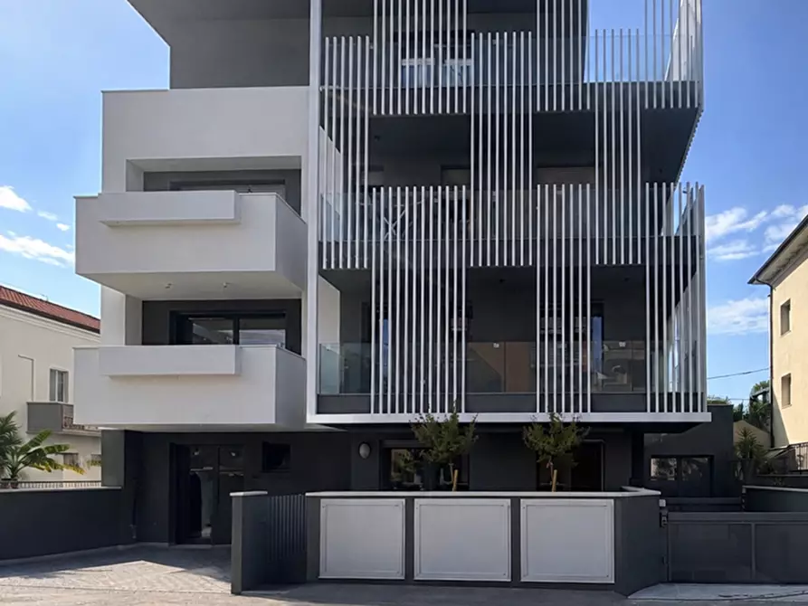 Immagine 23 di Appartamento in vendita  in Viale Tassoni, 22 a Riccione
