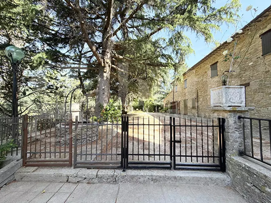 Immagine 3 di Appartamento in vendita  in Via FRAZIONE PARADISO, 1 a Assisi