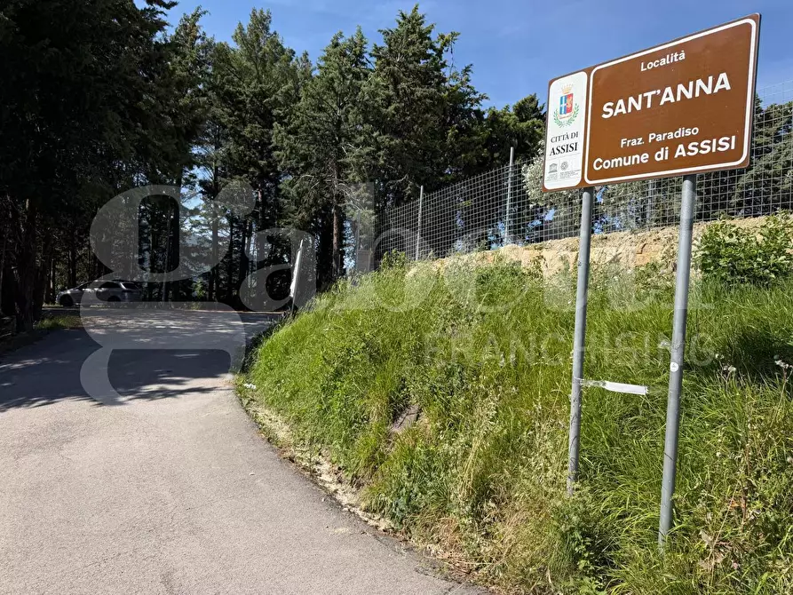 Immagine 41 di Appartamento in vendita  in Via FRAZIONE PARADISO, 1 a Assisi